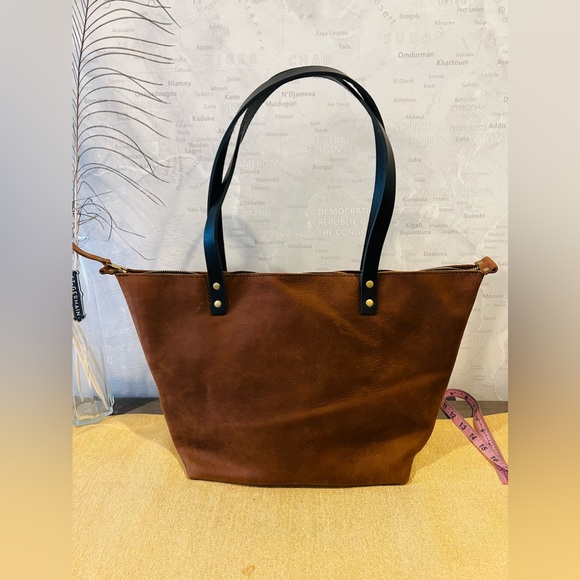 New Portland Leather Goods Cocoa Large Tote with Zipper brown XE - Picture 2 of 7